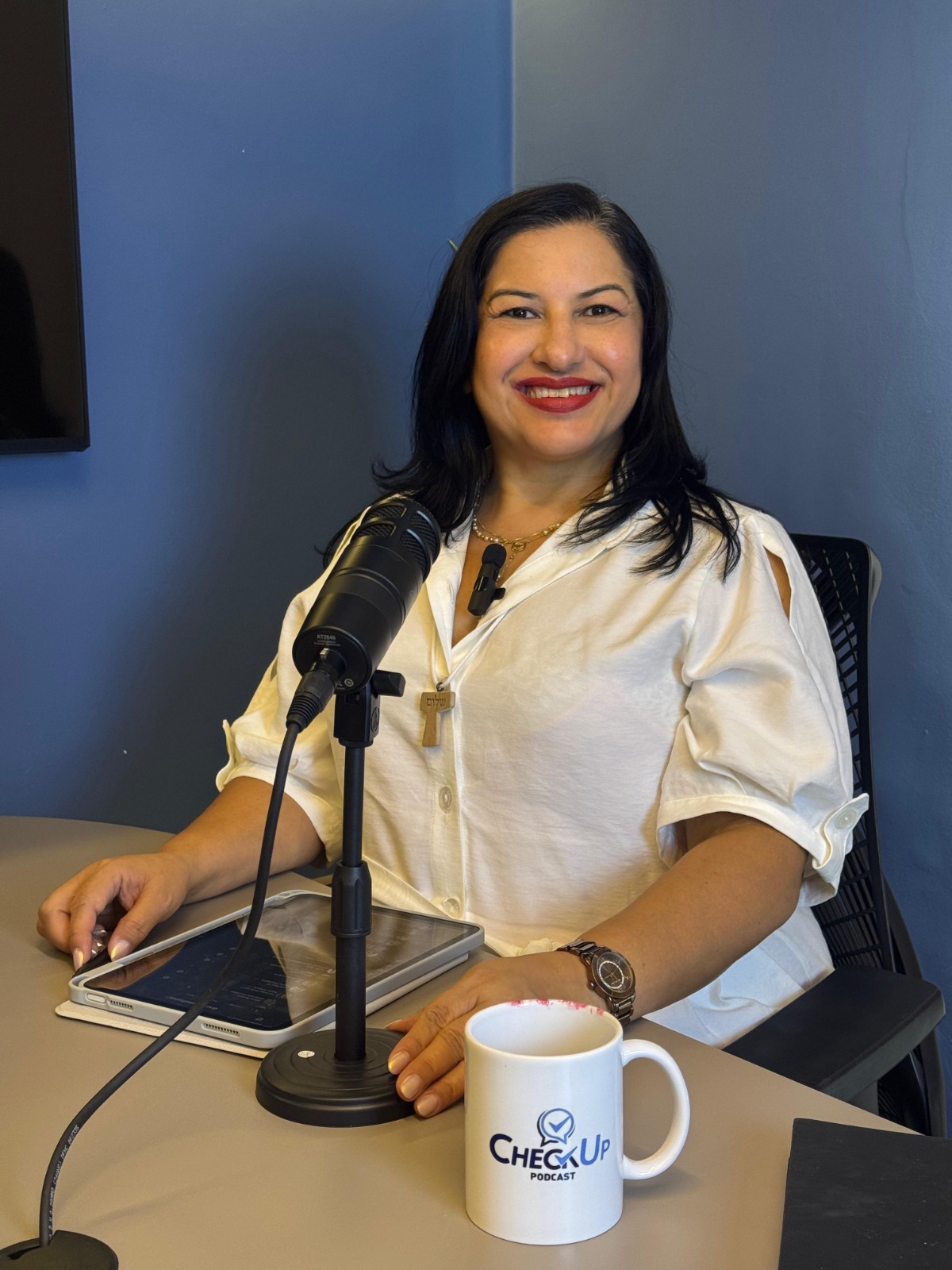 Dra. Ana Karla em entrevista profissional